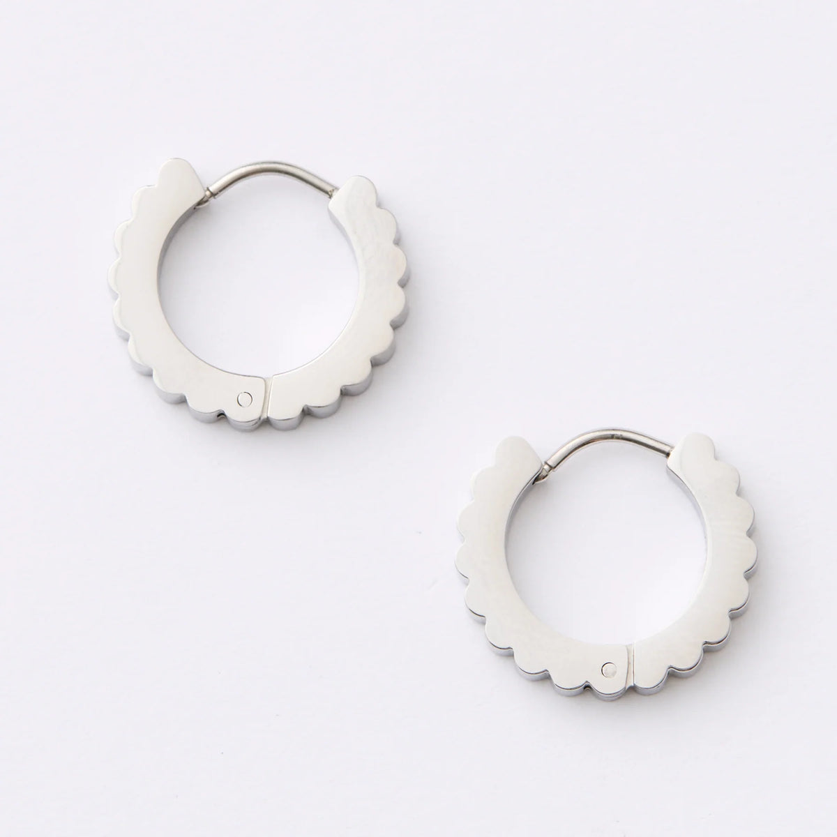 Scallop Huggies Earrings- Silver