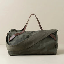 Load image into Gallery viewer, Journey Duffle Canvas Bag Olive