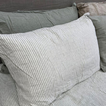Load image into Gallery viewer, Sage Stripe Linen Pillowcase Set