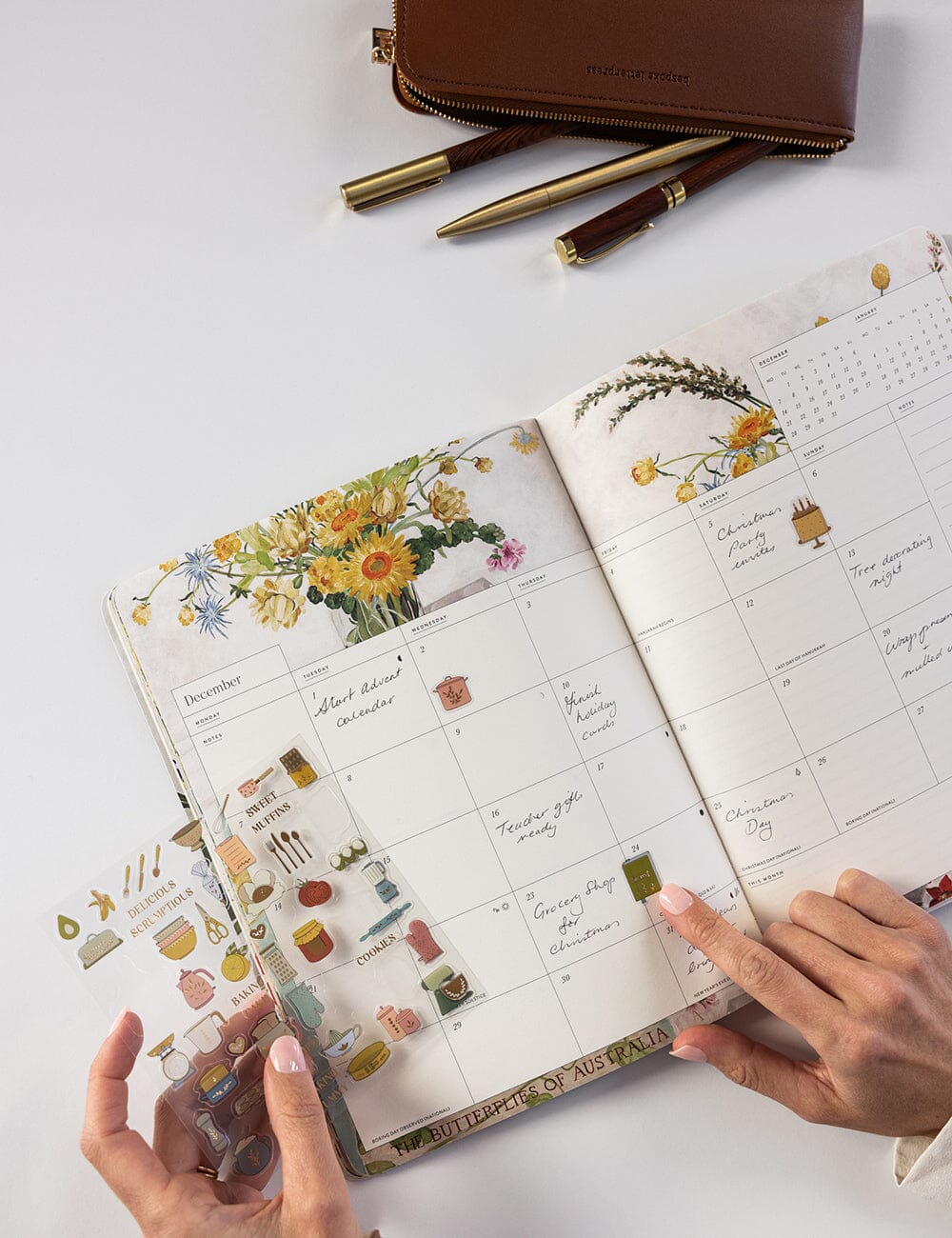 2026 Monthly Calendar Notebook