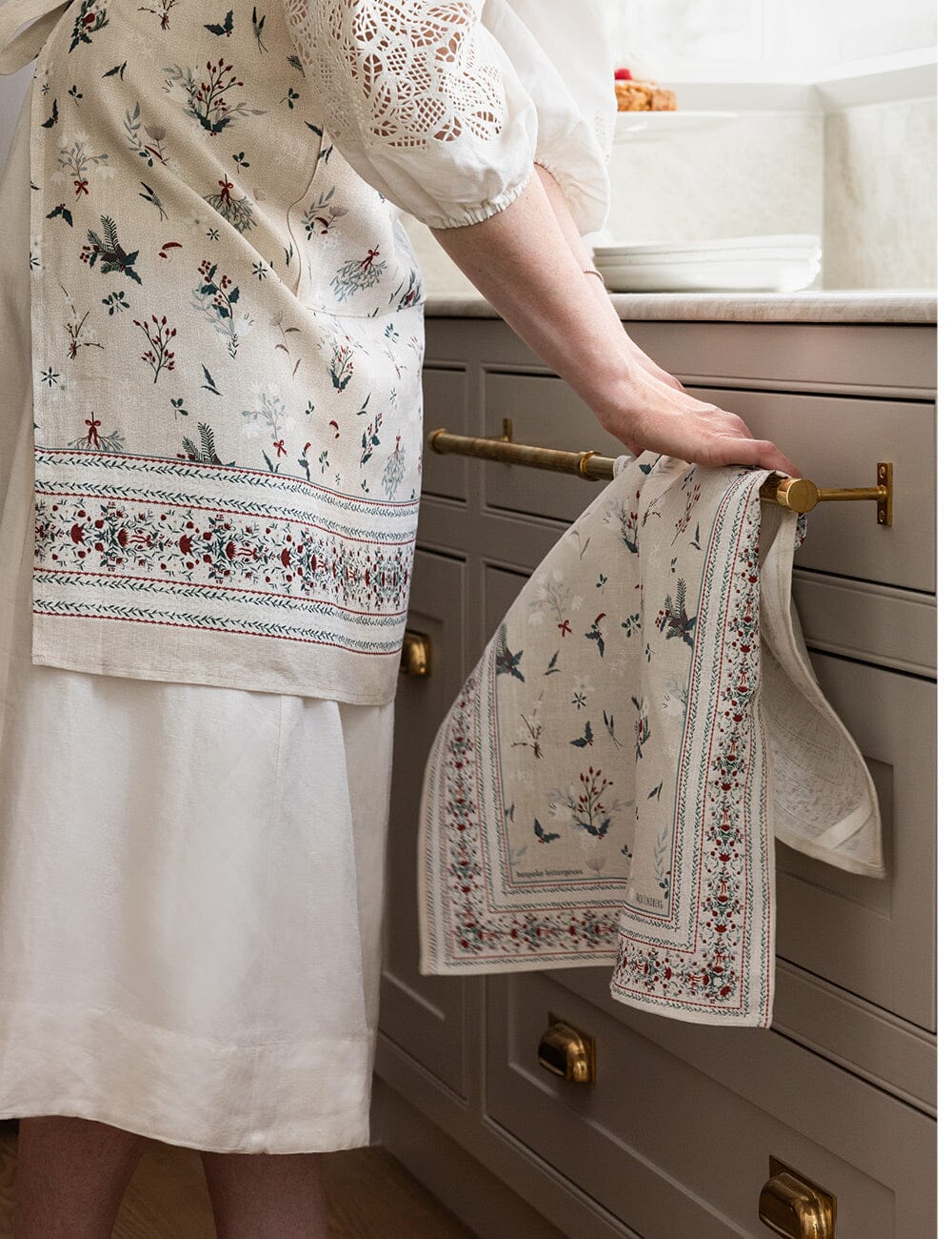 Heirloom Christmas Holly Linen Tea Towel