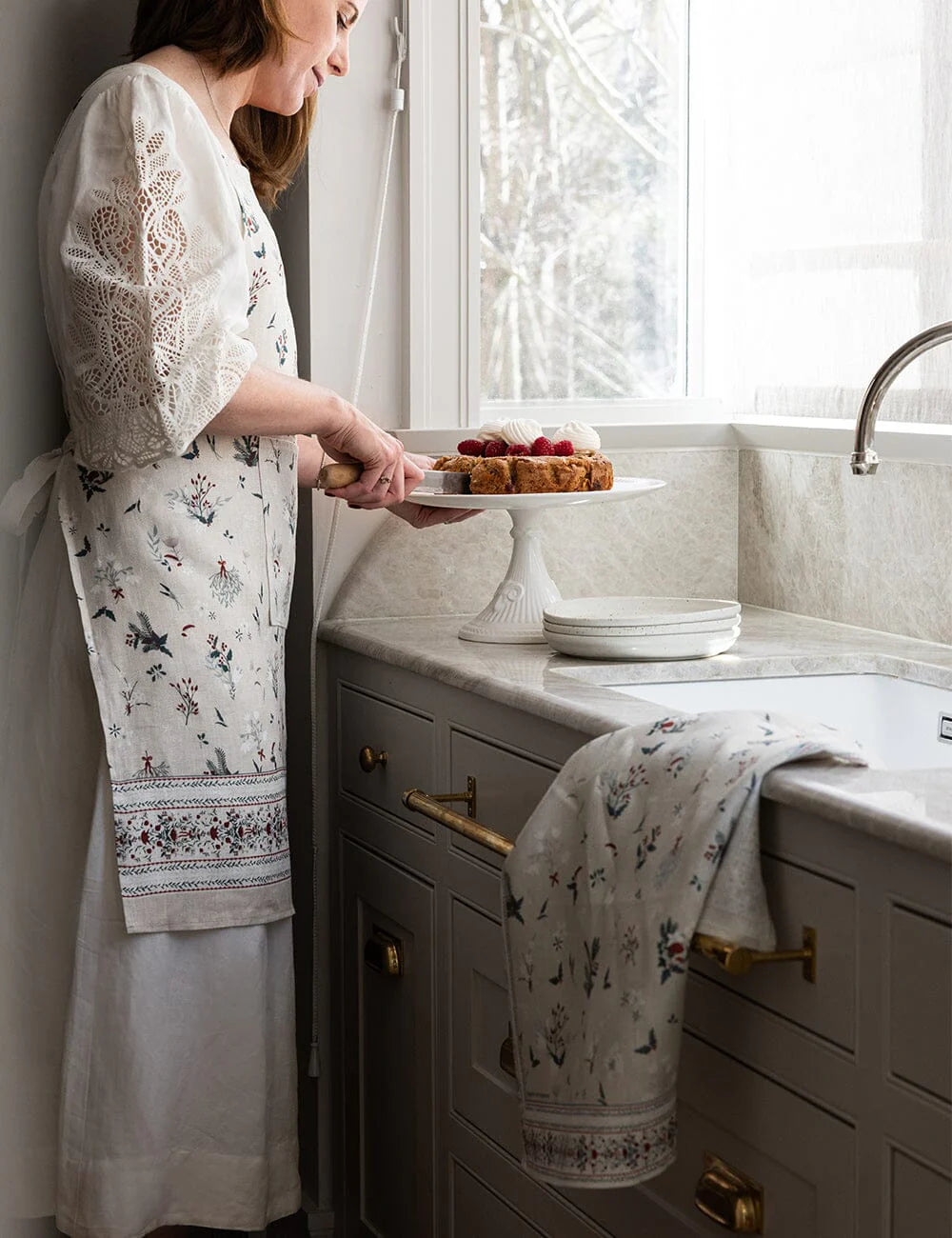 Heirloom Christmas Holly Linen Tea Towel