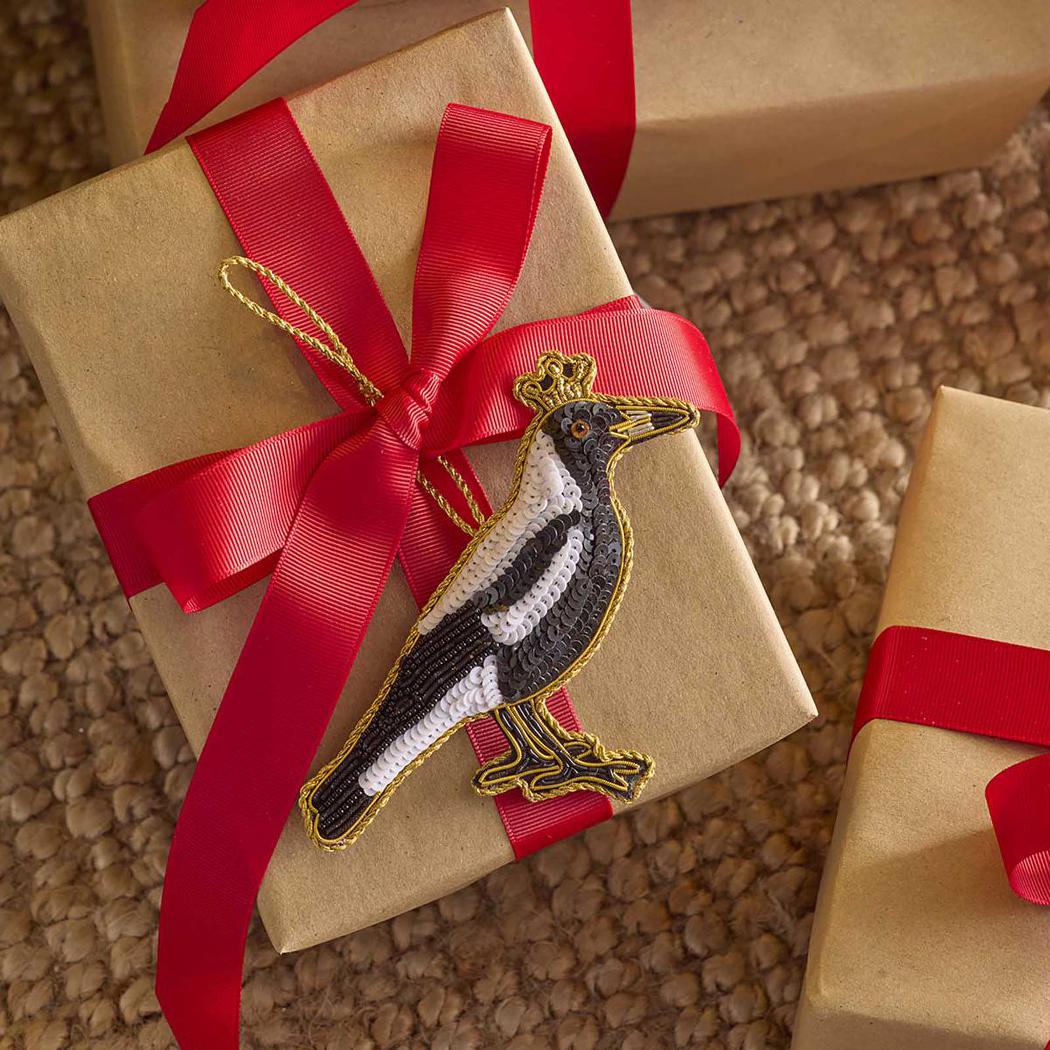 Shiny Bandit Magpie Sequin Hanging Decoration