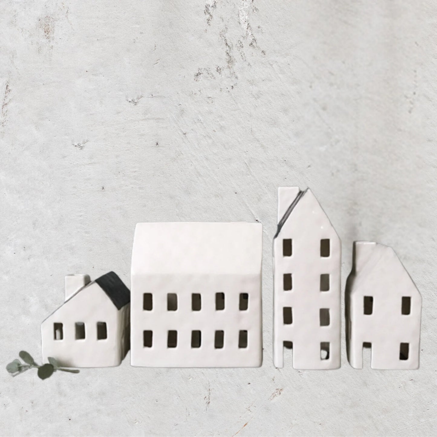 Tea Light House - No. 86