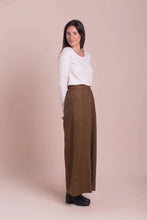 Load image into Gallery viewer, Ollie Linen Pant Umber