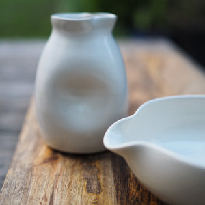 Ceramic Pourer White