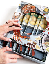 Load image into Gallery viewer, Crab &amp; Squid Linen Napkin Set