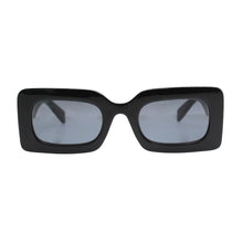 Load image into Gallery viewer, Twiggy Black Sunglasses